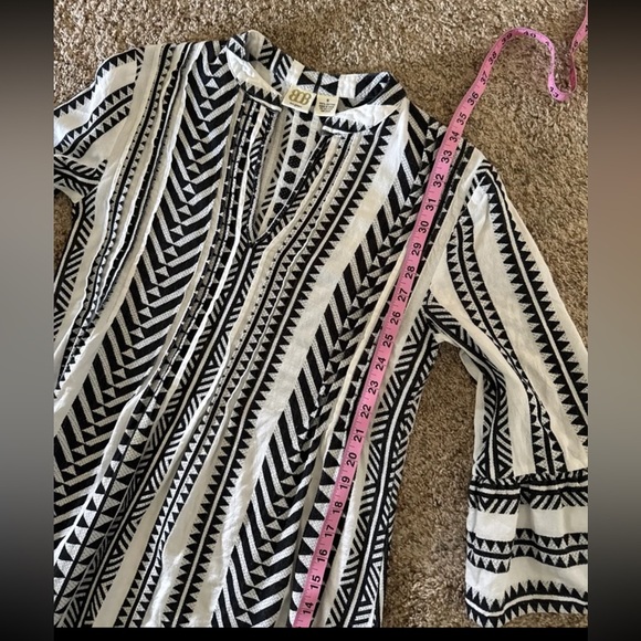 Boo Gemes Black/White Bell Sleeve Aztec Print Mini Dress
 size Small - Picture 11 of 12